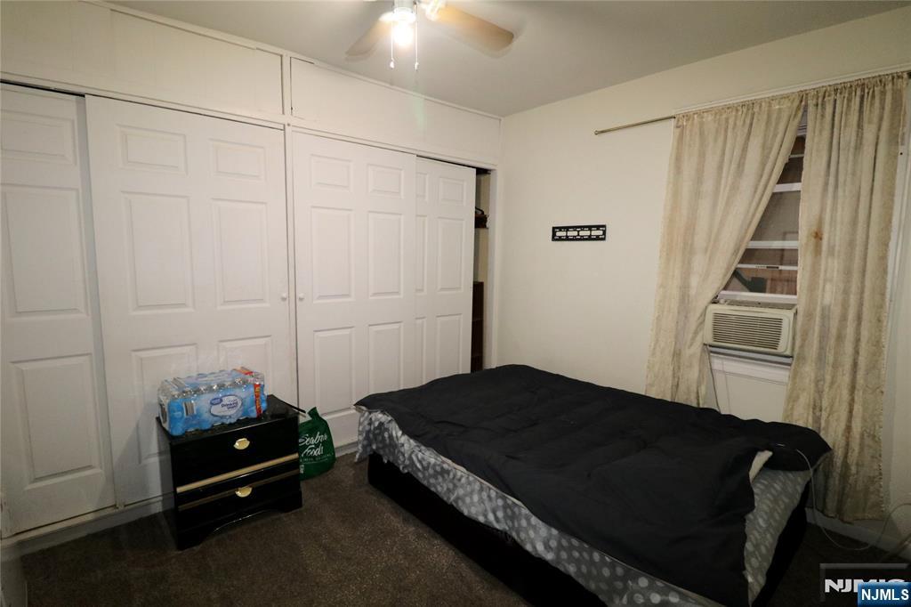 233-235 Adams Street - Photo 3