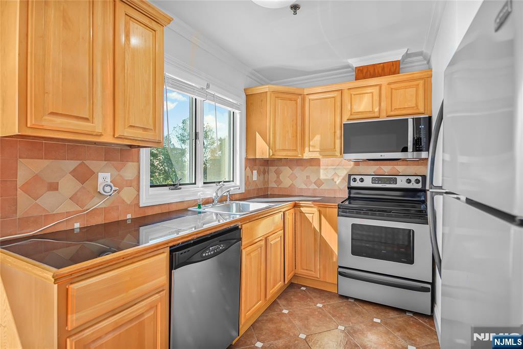 1317 15th Street 1317 - Photo 5