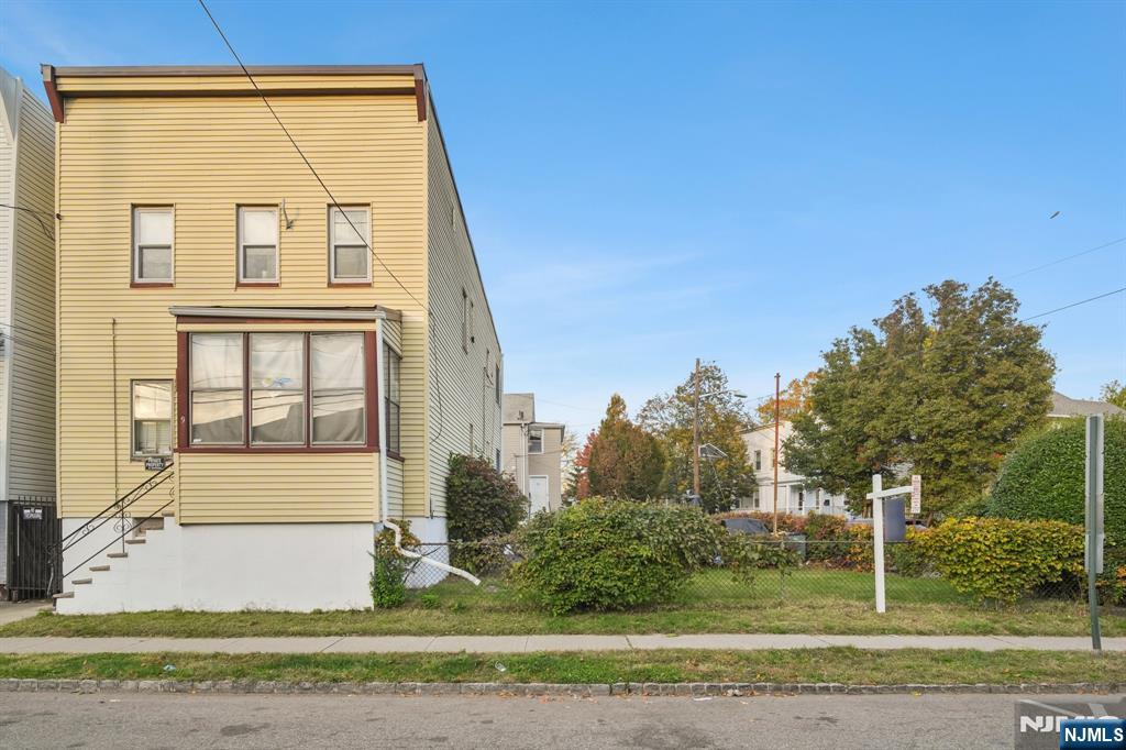 9 Joyce Street - Photo 1