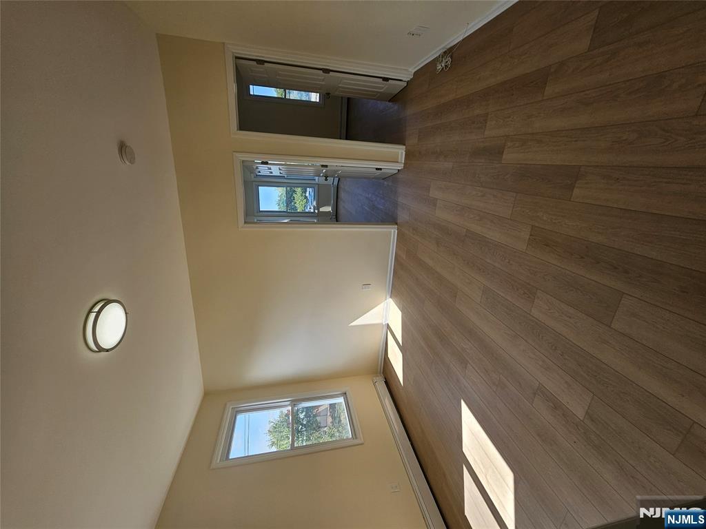 372 Bergen Street - Photo 5