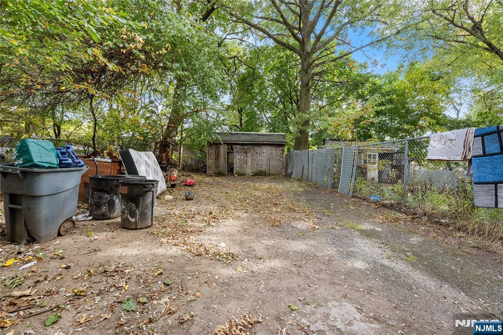 650 Grove Street - Photo 5