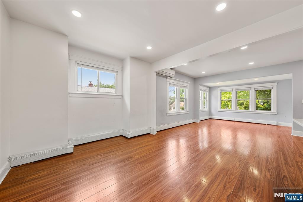 Homes for sale in Leonia, NJ | 450 Fort Lee Rd, Leonia, NJ 07605 | MLS# 25037758