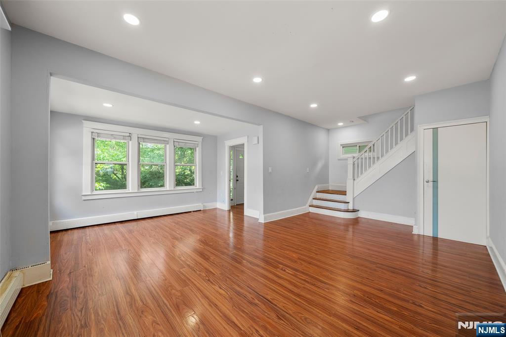 Homes for sale in Leonia, NJ | 450 Fort Lee Rd, Leonia, NJ 07605 | MLS# 25037758