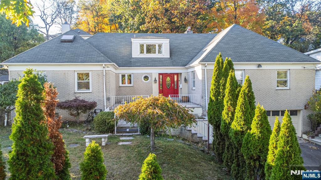 11 Mountain Way - Photo 1