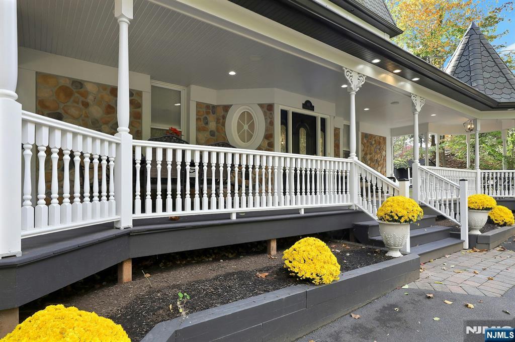 80 Prospect Avenue, Woodcliff Lake, NJ, 07677