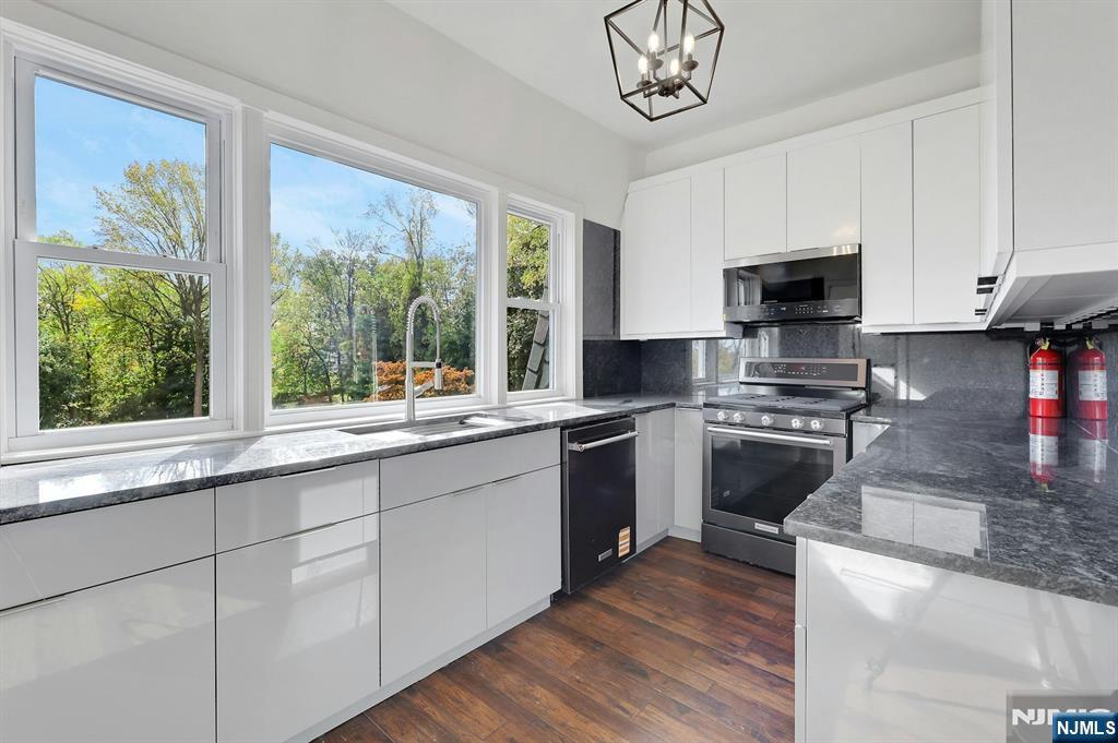 80 Prospect Avenue, Woodcliff Lake, NJ, 07677