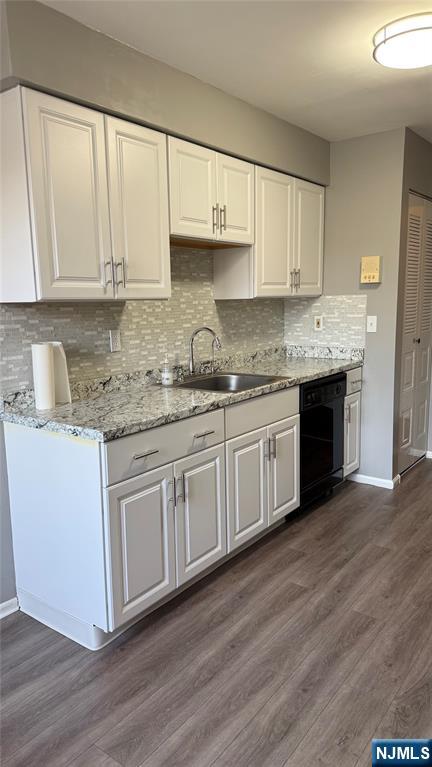 324 Sharon Court 324 - Photo 3