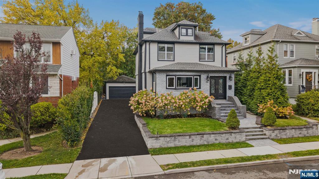 54 Lawton Avenue - Photo 2