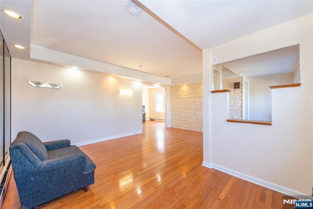 12 Bond Place - Photo 3