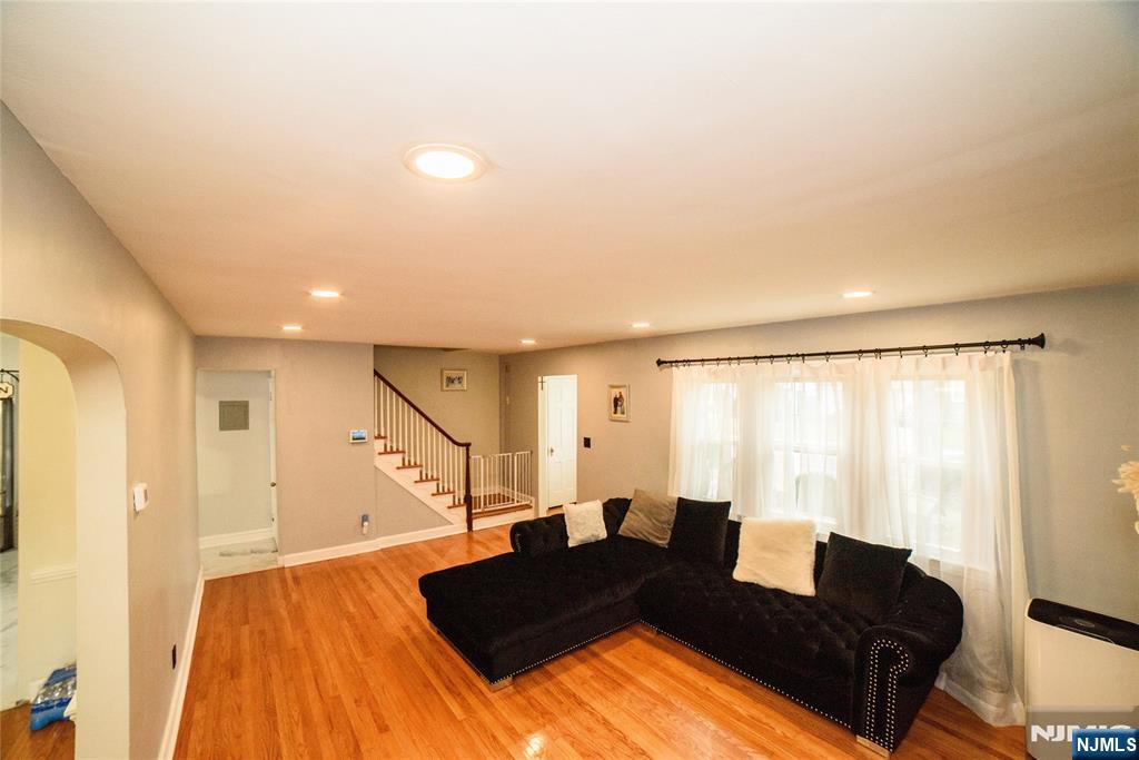 415-417 19th Avenue - Photo 3