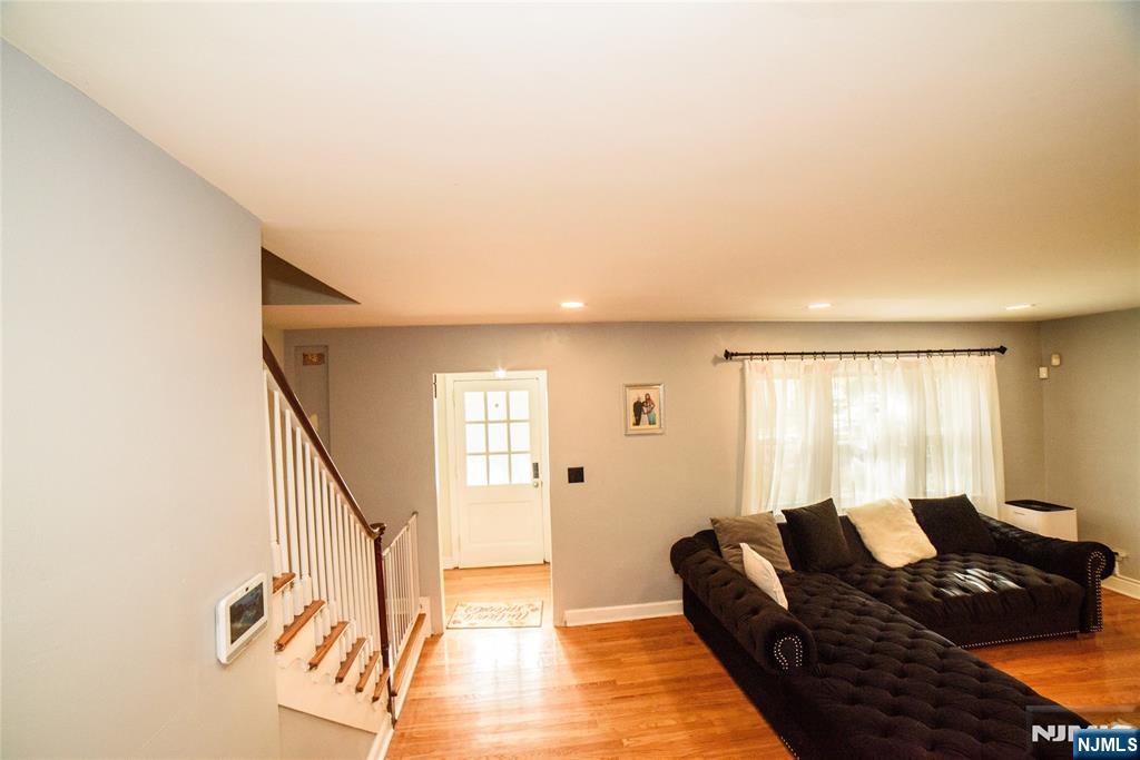 415-417 19th Avenue - Photo 4