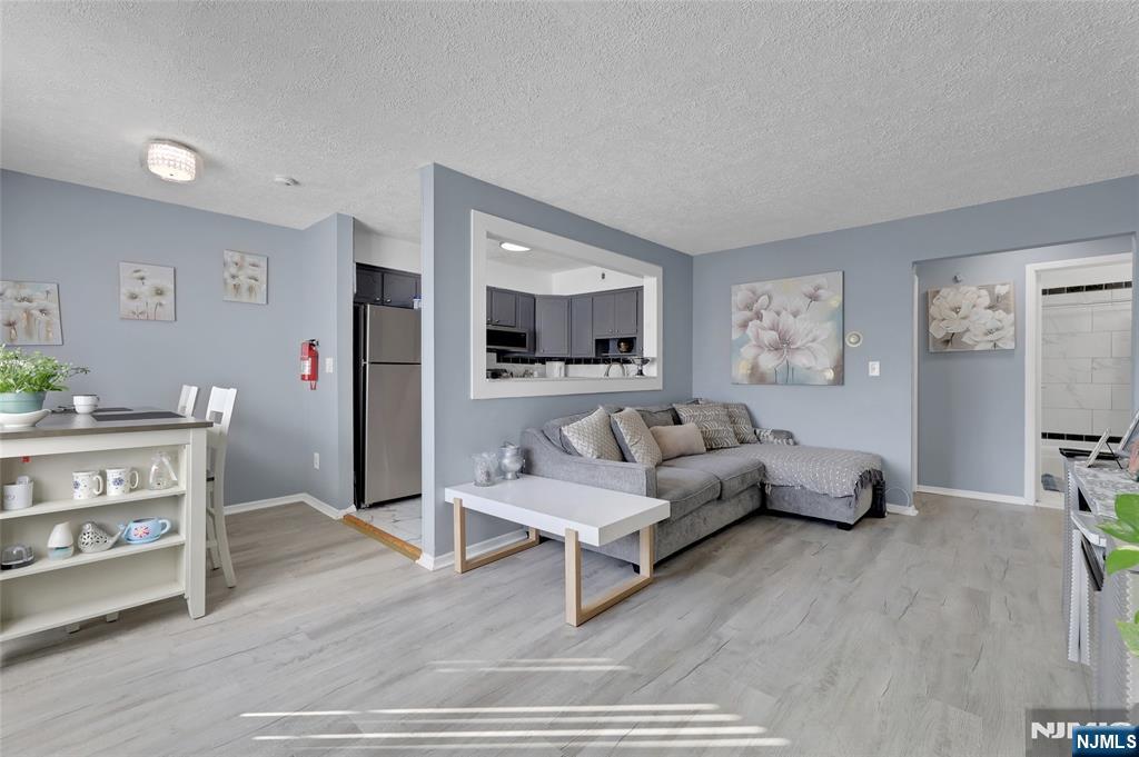 MLS Number 25038112 - 1 bed,1 bath, Condo/Coop/Townhouse Property for ...