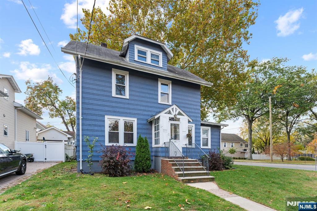 177 Pierrepont Avenue - Photo 2