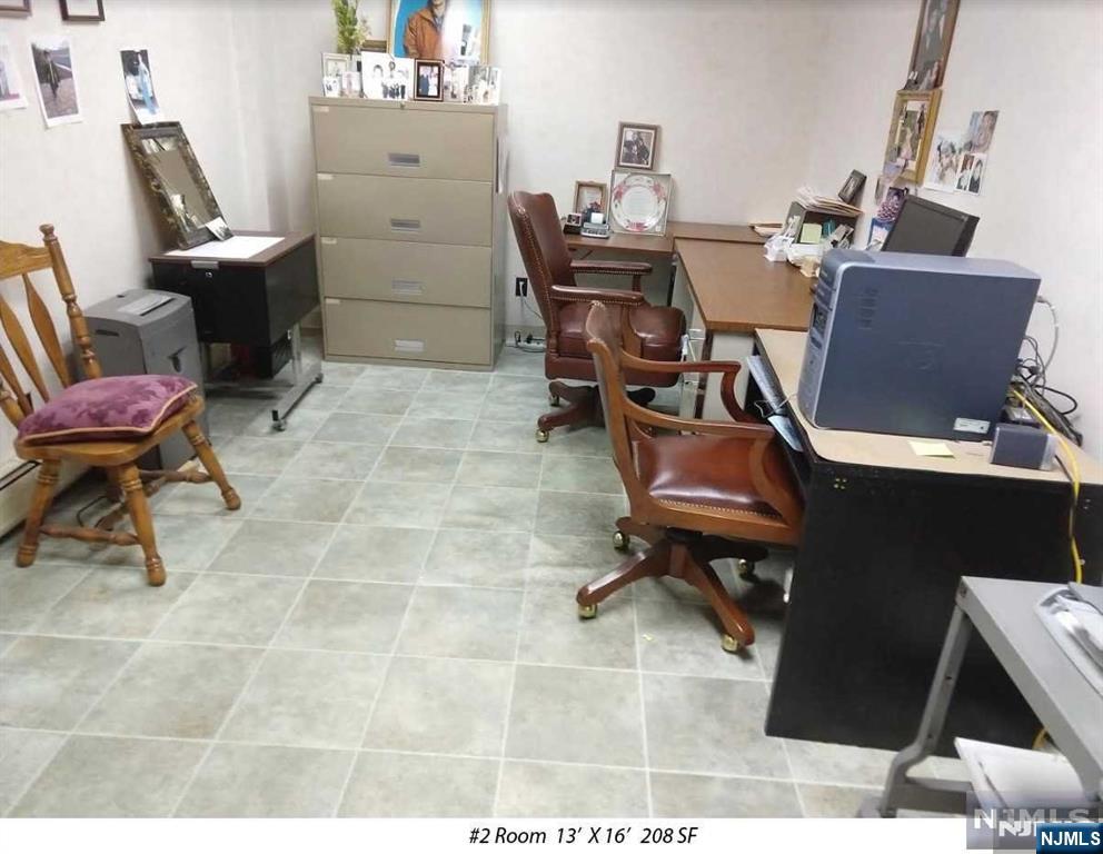 610 Broad Avenue — photo 8