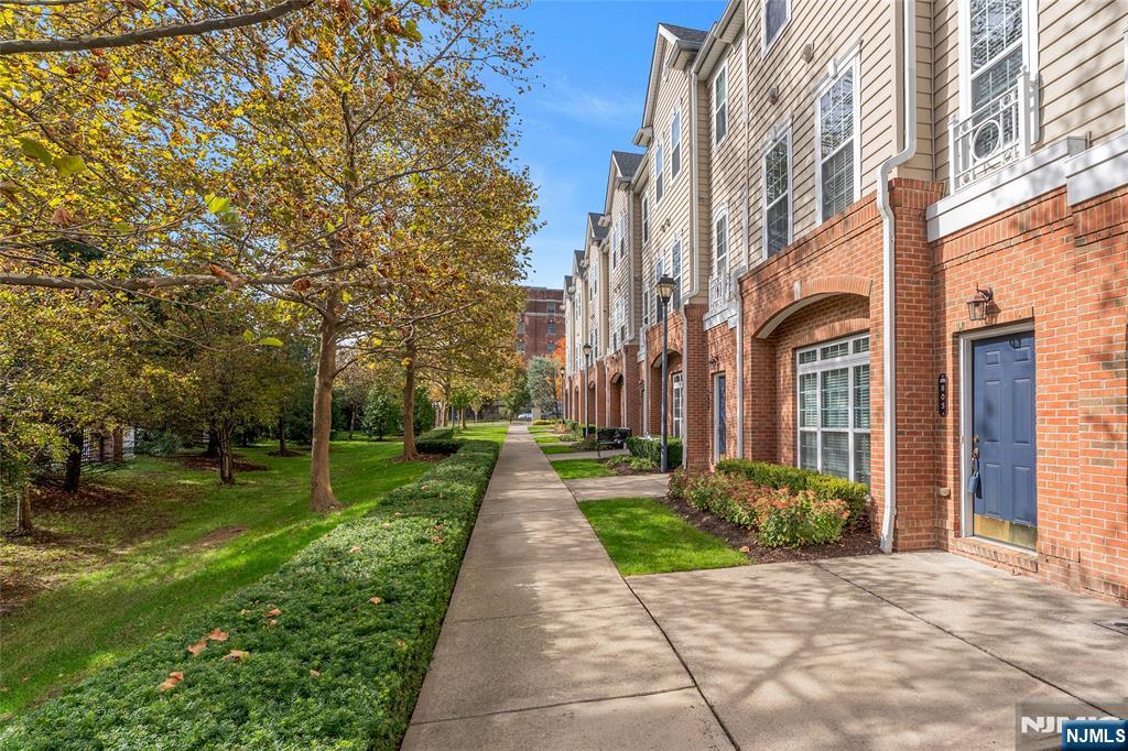 805 Deluca Road 805 - Photo 2