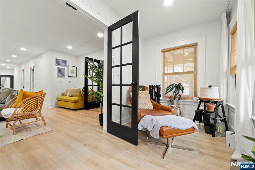 11 W Gouverneur Avenue - Photo 4