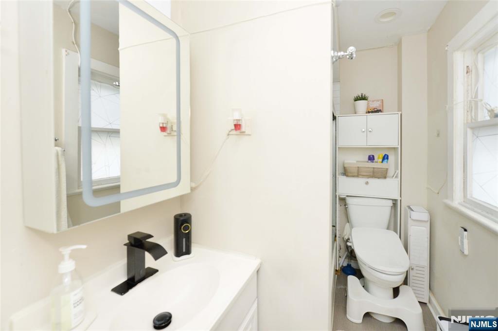 110 3rd Avenue, Hawthorne, NJ 07506 Listing Photo  11