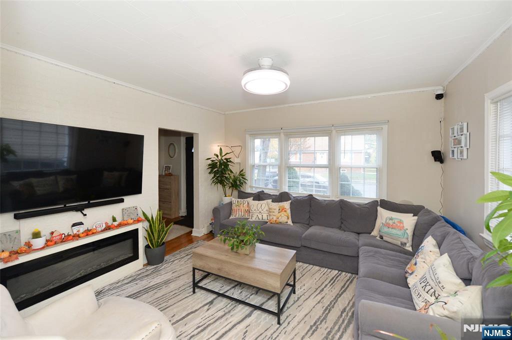 110 3rd Avenue - Photo 3