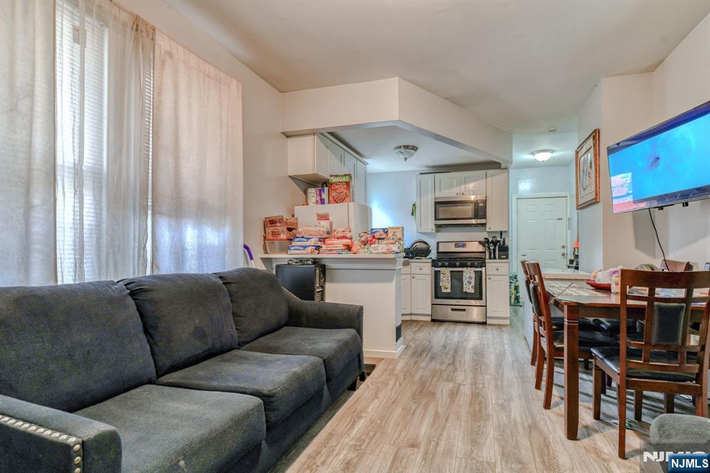 234 Halsted Street - Photo 4