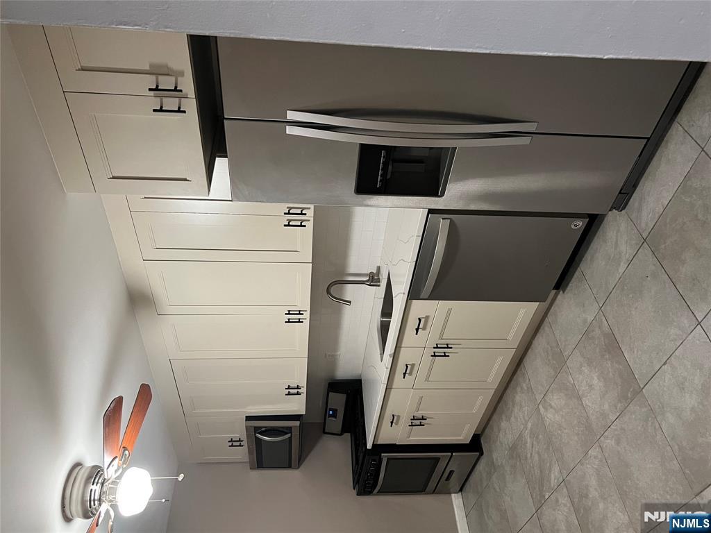 26 Clinton Street 9 - Photo 3