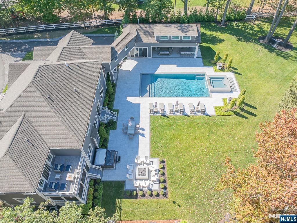 49 North Avenue - Photo 3