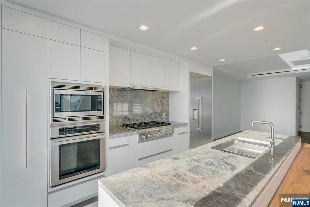 320 Adolphus Avenue 1415 - Photo 5