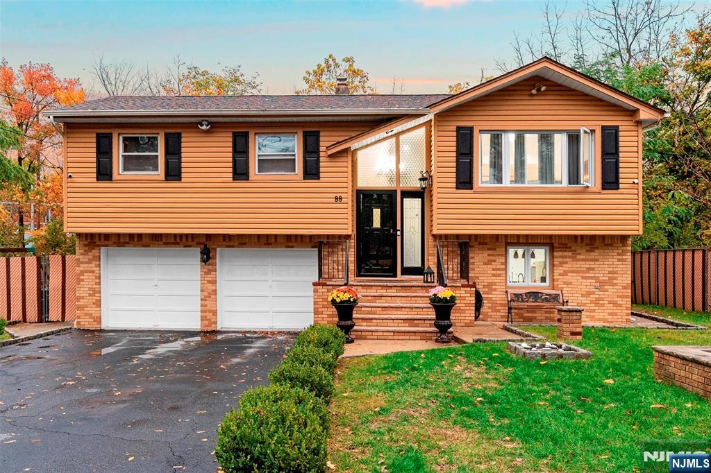 601 Oakwood Drive, Northvale, NJ, 07647