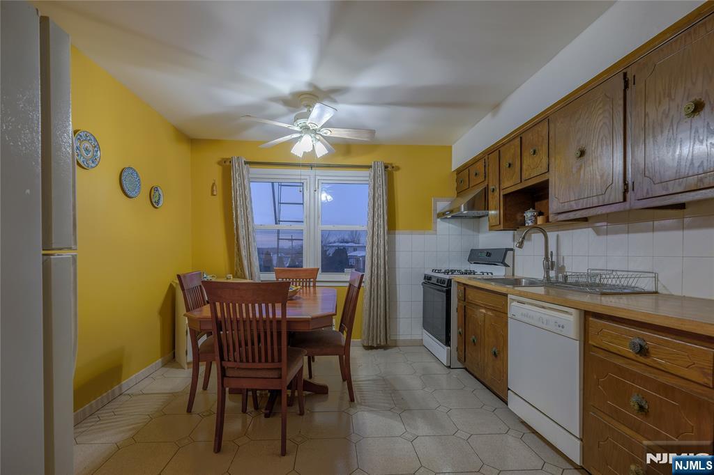 17A Garden Drive, Elmwood Park, NJ, 07407