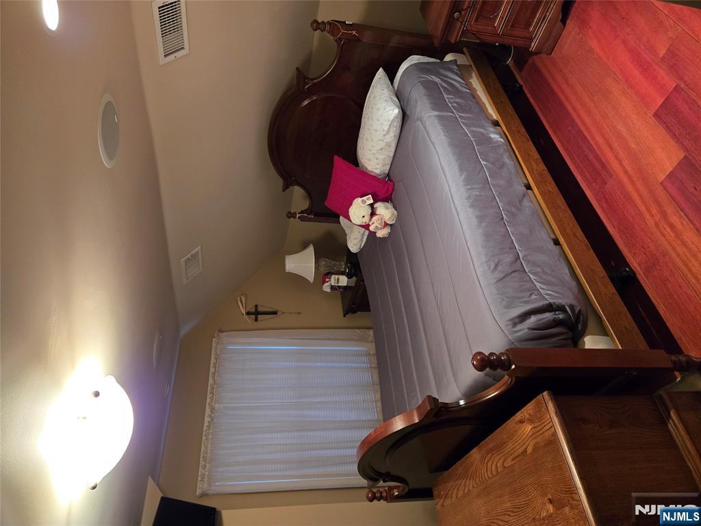 95 Elizabeth Place, Totowa, NJ, 07512