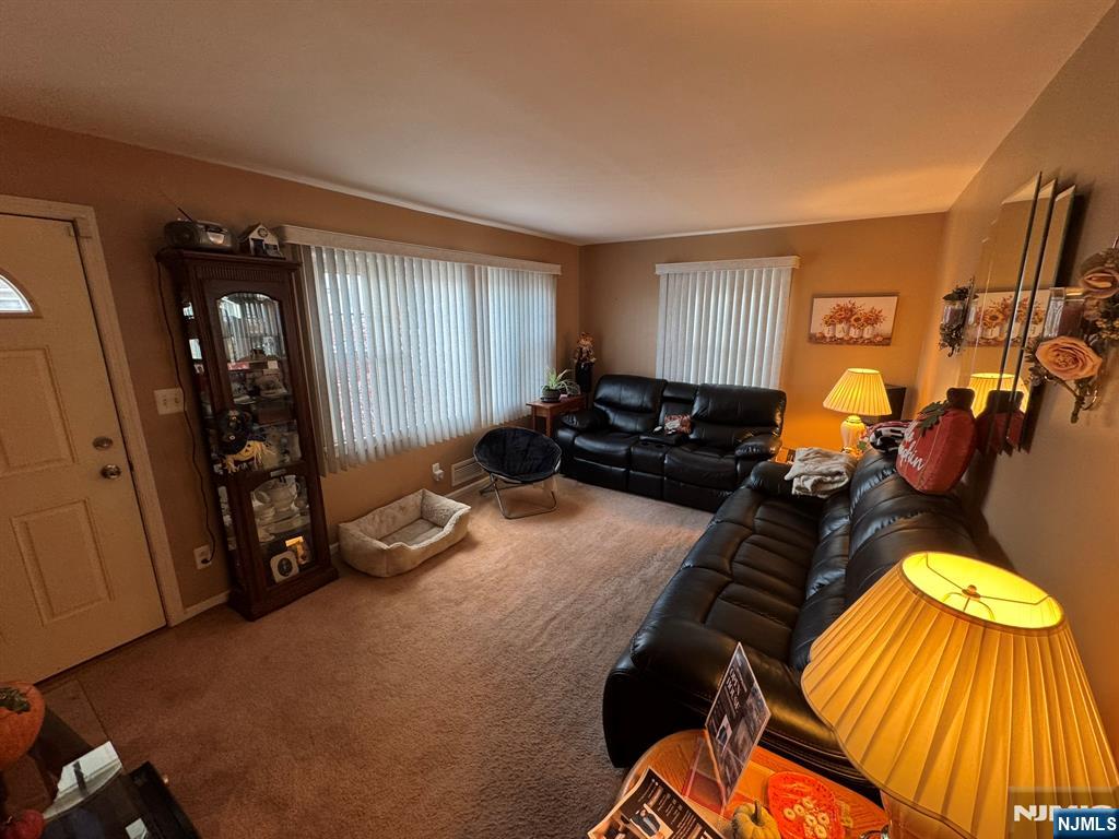 95 Elizabeth Place, Totowa, NJ, 07512