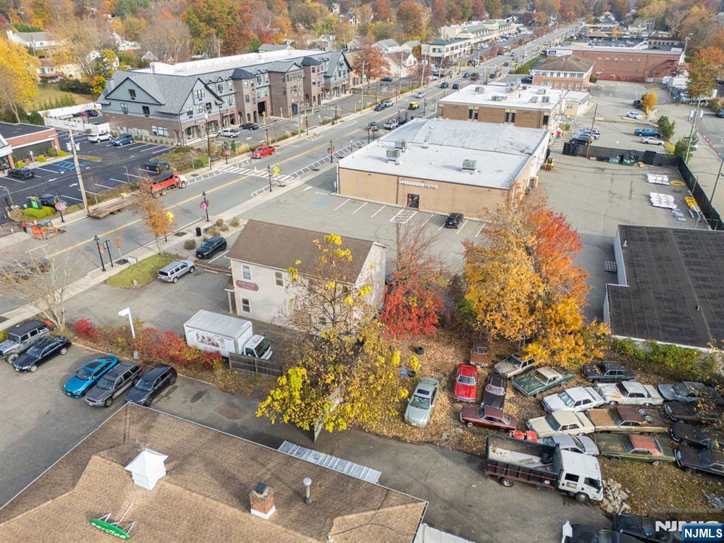 422 Livingston Street — photo 10