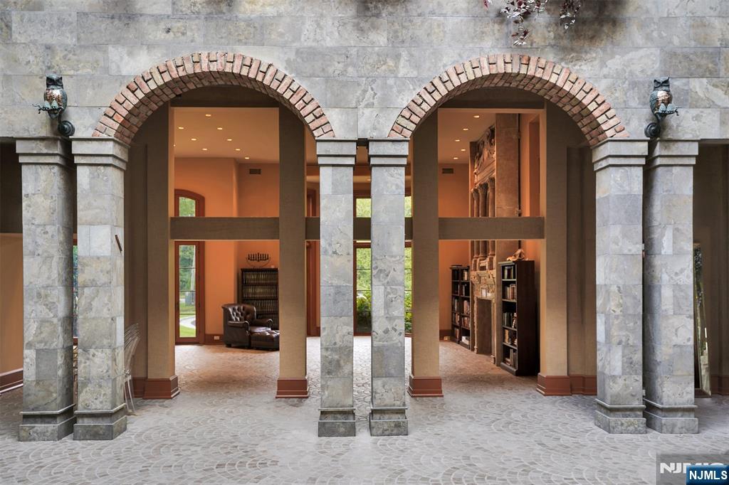 1500 River Road - Photo 4