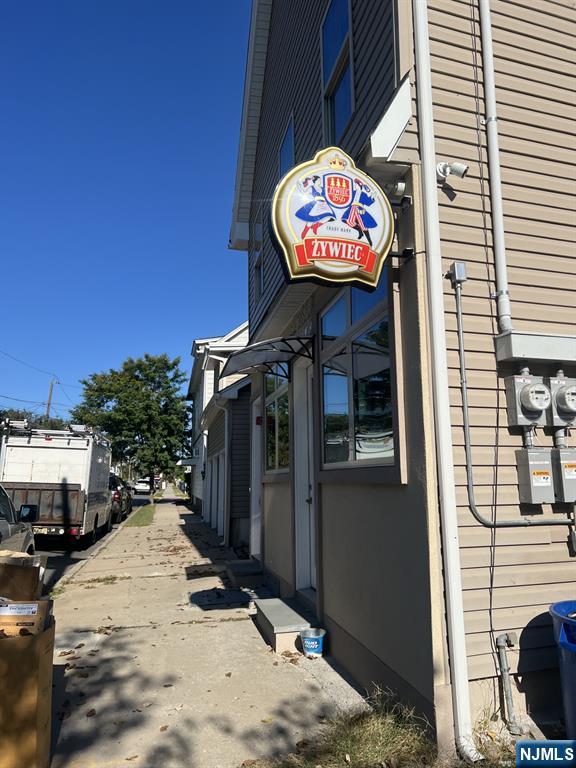 171 Hathaway Street - Photo 2