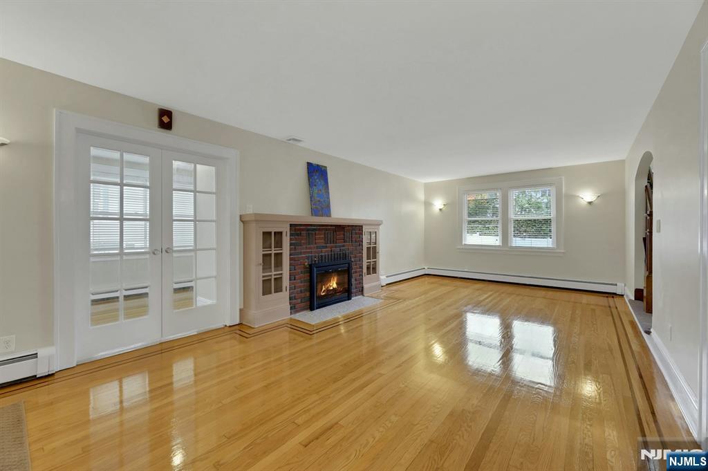 137 Johnson Avenue - Photo 4