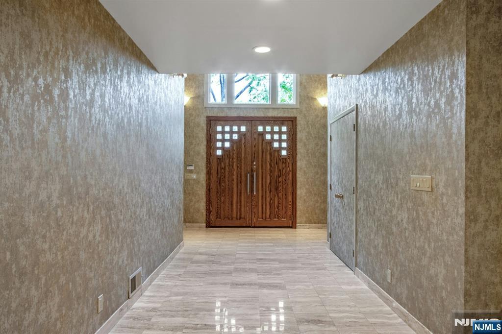 278 Fountain Road - Photo 4