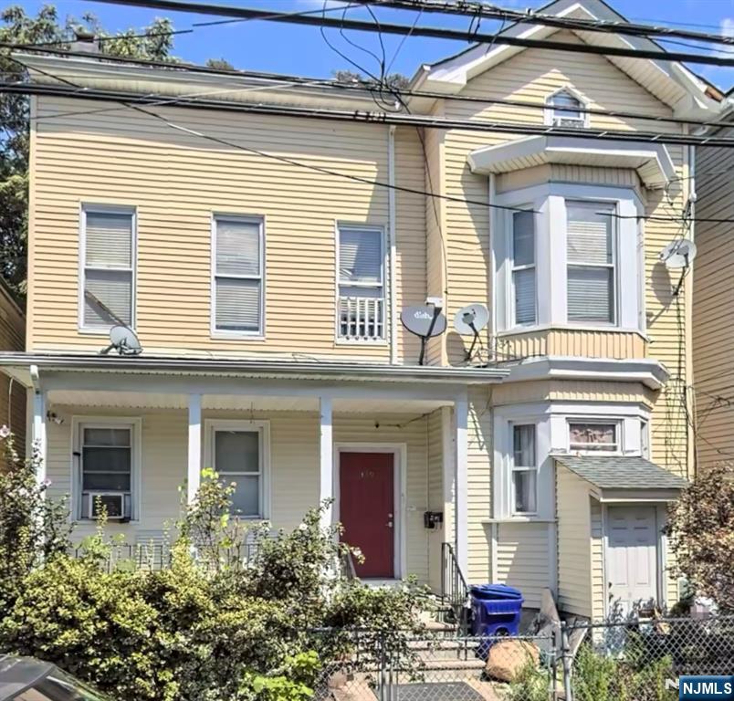 337-379 Ellison - Photo 1