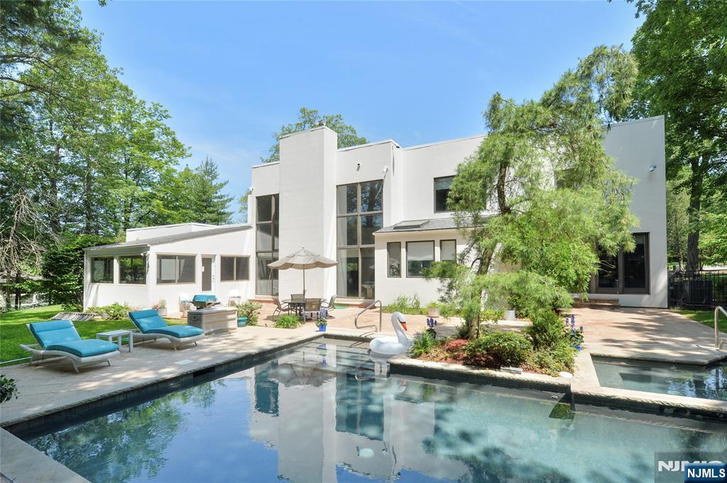 MLS Number 25039604 - 5 bed,6 bath, Residential Property for $1,595,000 ...