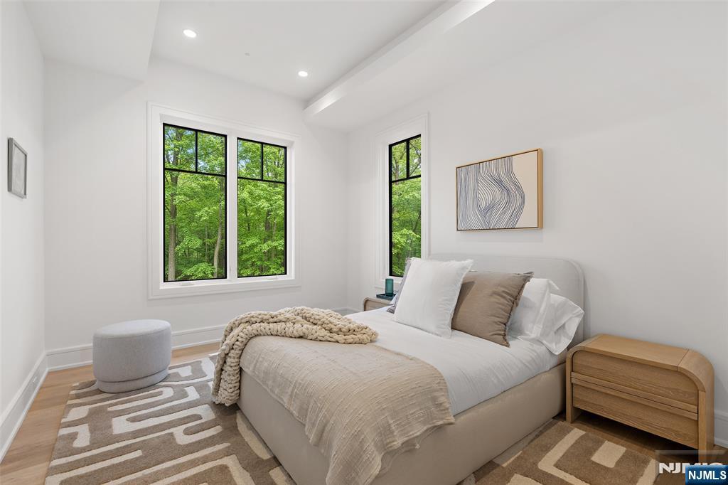 11 Stone Bridge Court, Demarest, NJ, 07627