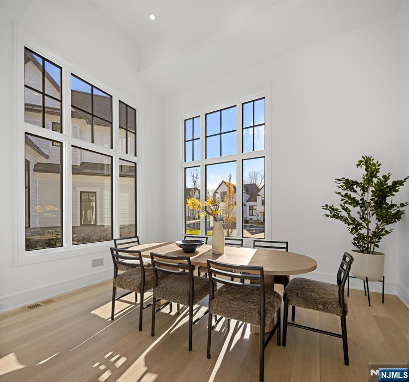 11 Stone Bridge Court, Demarest, NJ, 07627