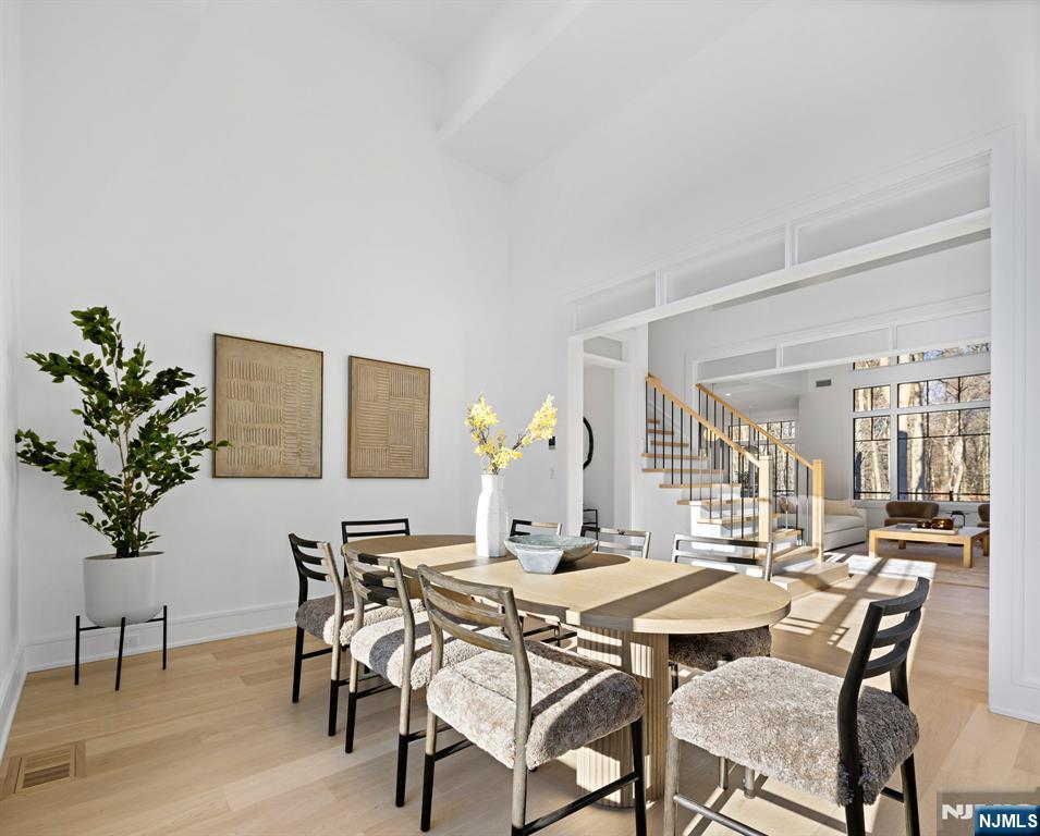 11 Stone Bridge Court, Demarest, NJ, 07627