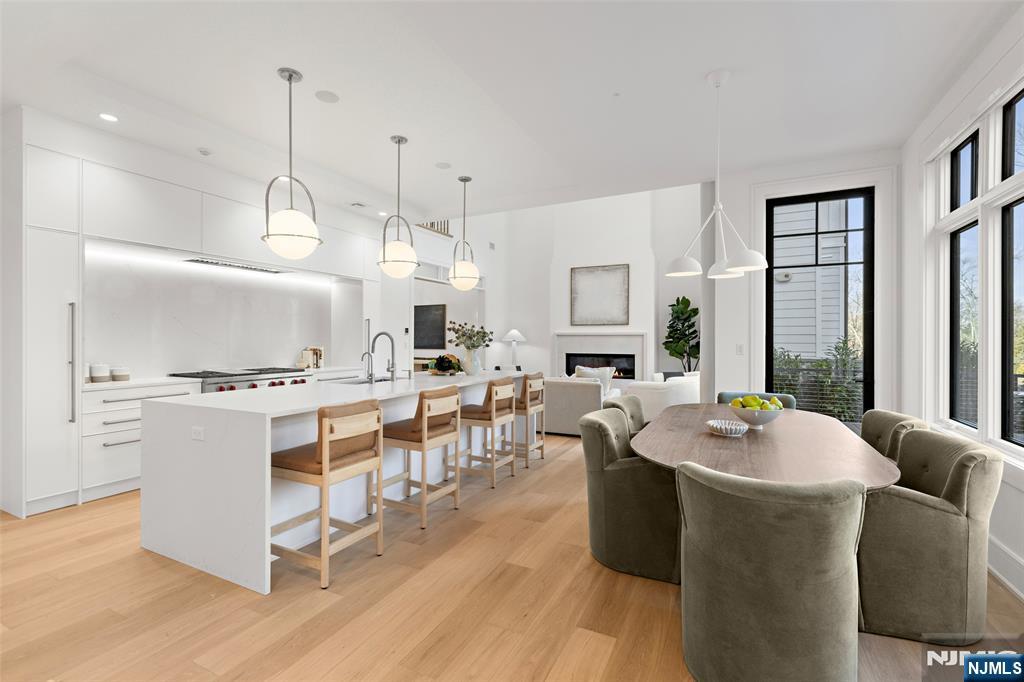 2 Stone Bridge Court - Photo 5