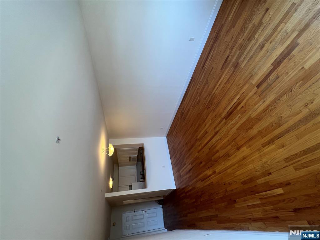 1100 River Road 302 - Photo 4