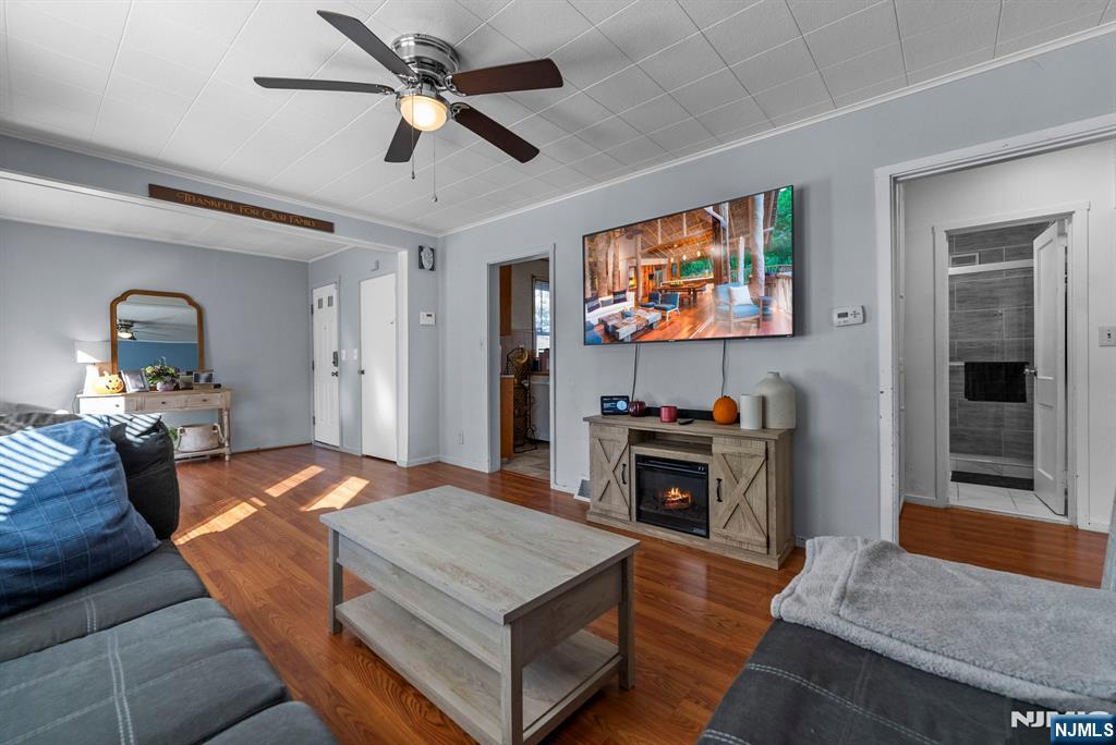 Homes for sale in Elmwood Park, NJ | 466 & 468 Market, Elmwood Park, NJ 07407 | MLS# 25039679