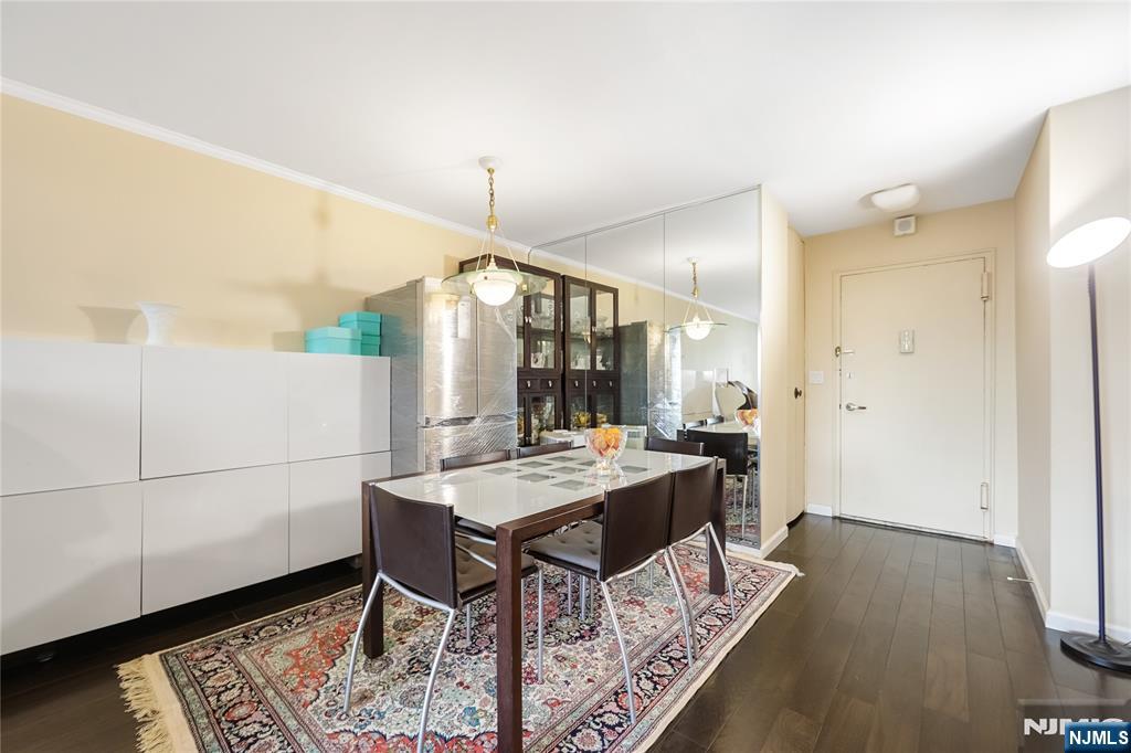 2000 Linwood Avenue 5L - Photo 4