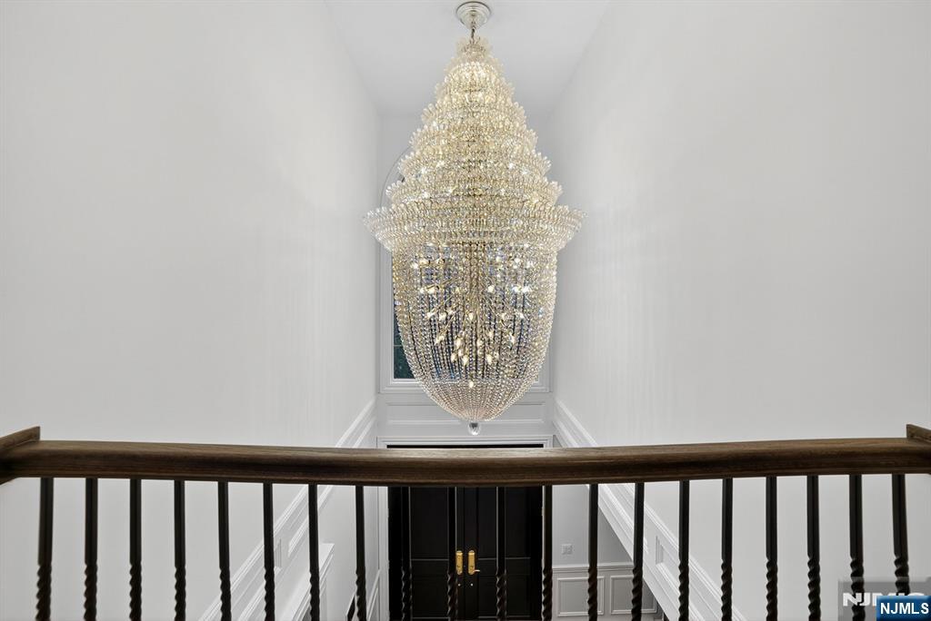 1096 Briar Way, Fort Lee, NJ, 07024