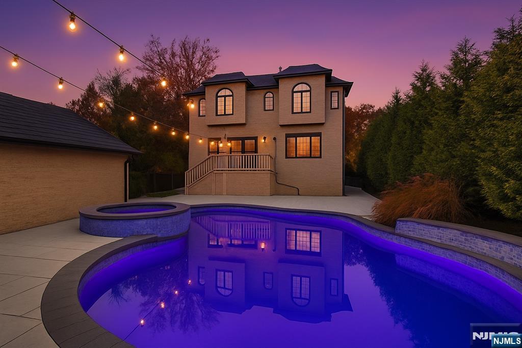 1096 Briar Way, Fort Lee, NJ, 07024