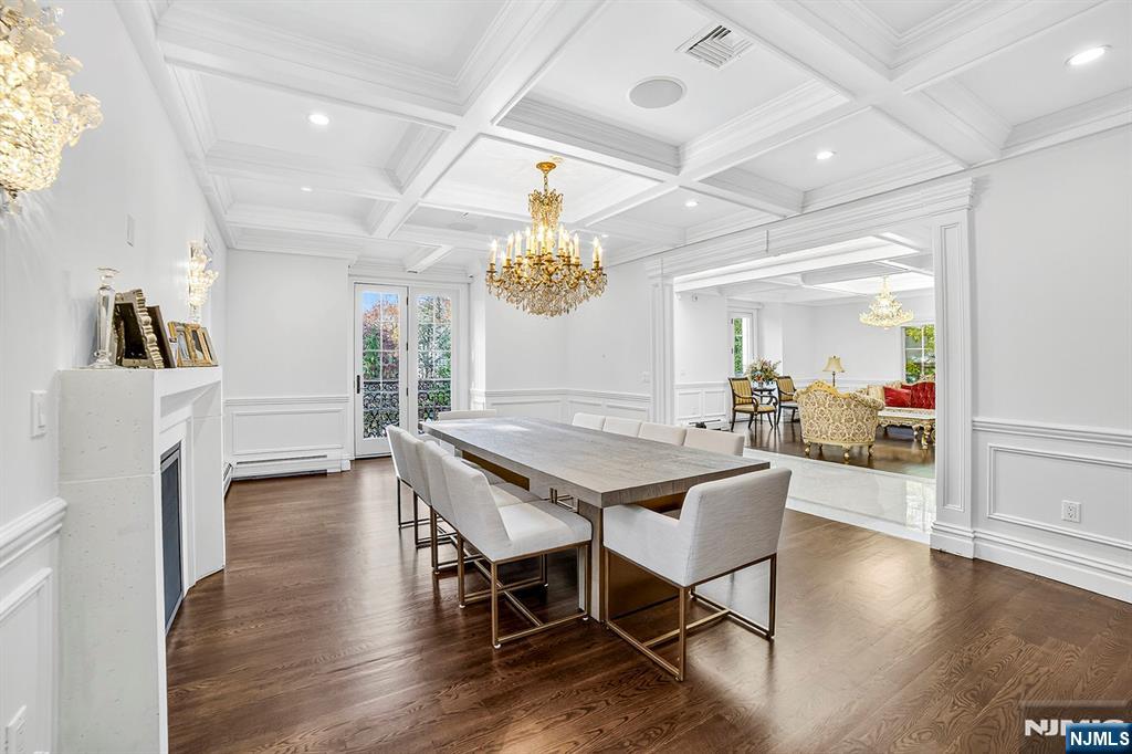 1096 Briar Way, Fort Lee, NJ, 07024