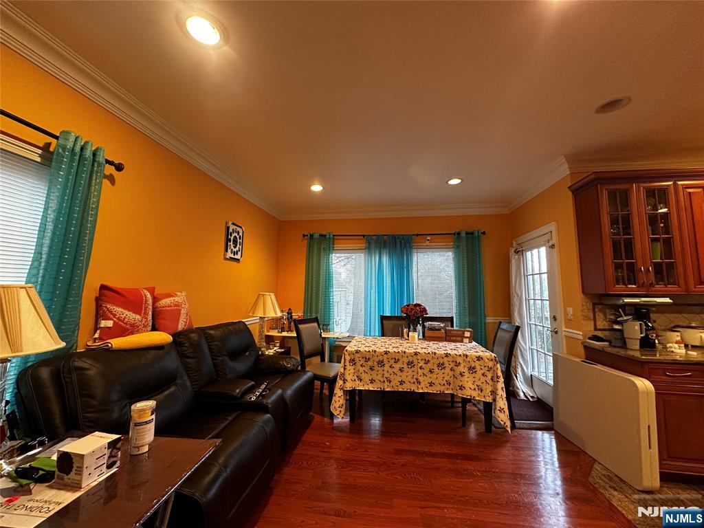 28-07 Zachary Terrace