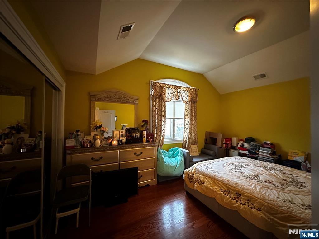 28-07 Zachary Terrace