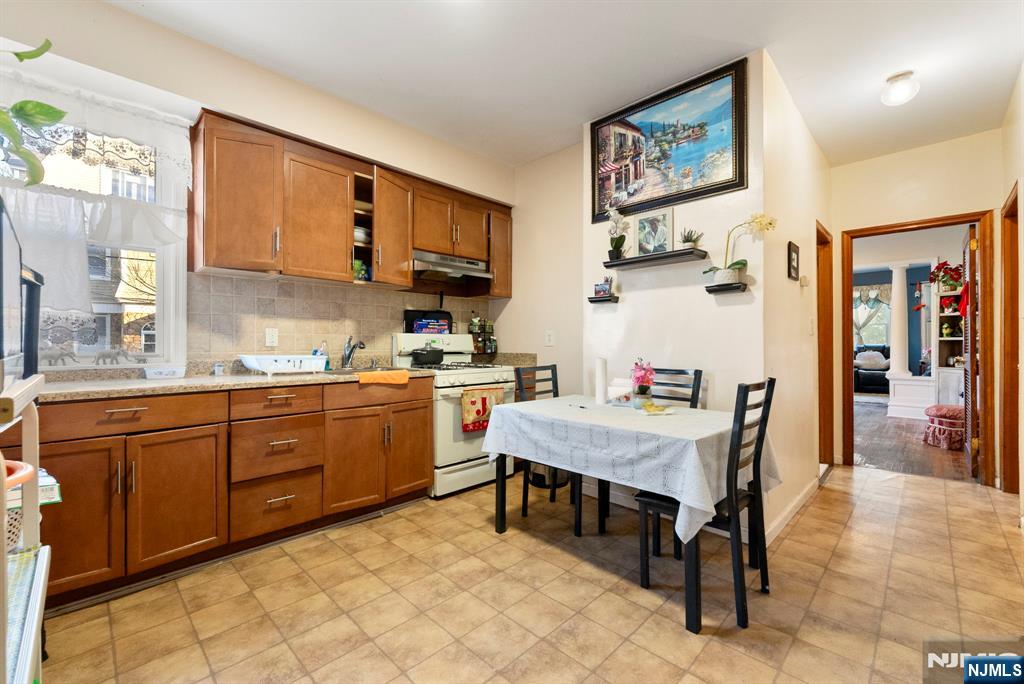 91 Headley Terrace, Irvington, NJ, 07111